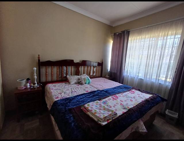 3 BEDROOM HOUSE TO LET IN VANDERBIJLPARK SW 1